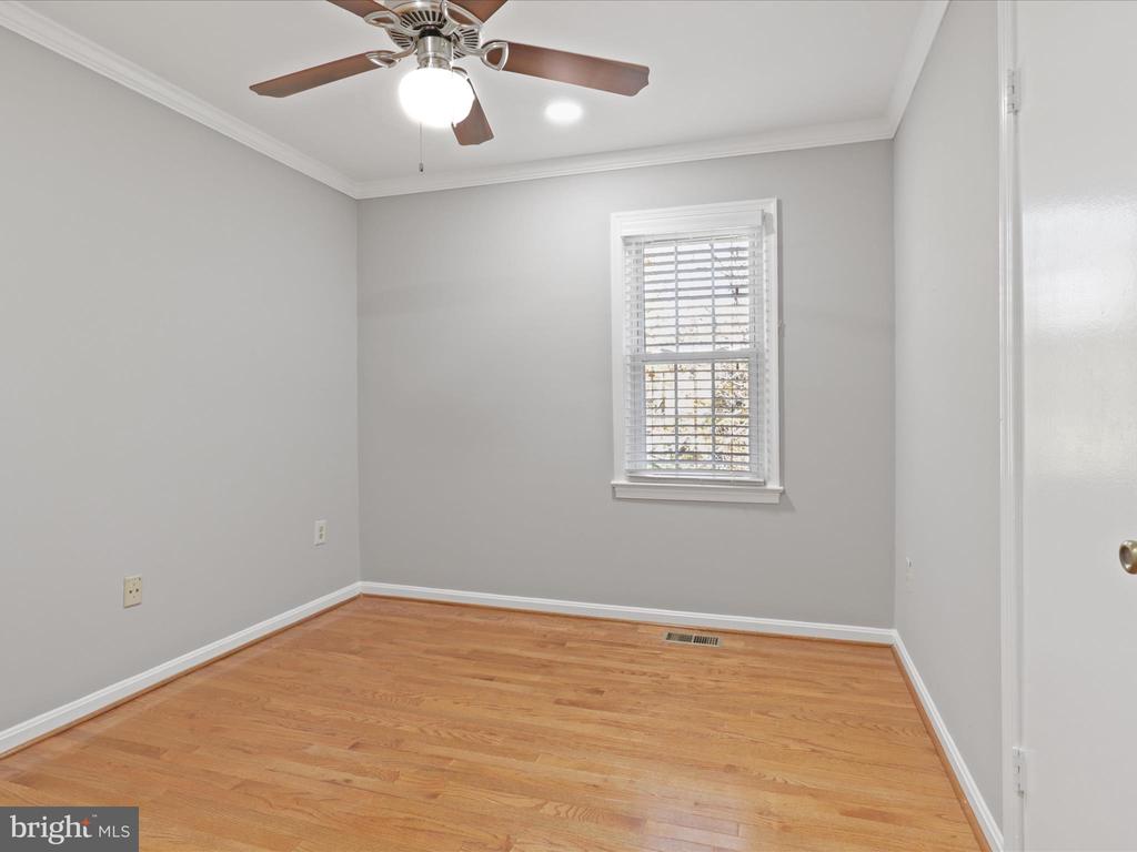 9044 ROSEWALL COURT