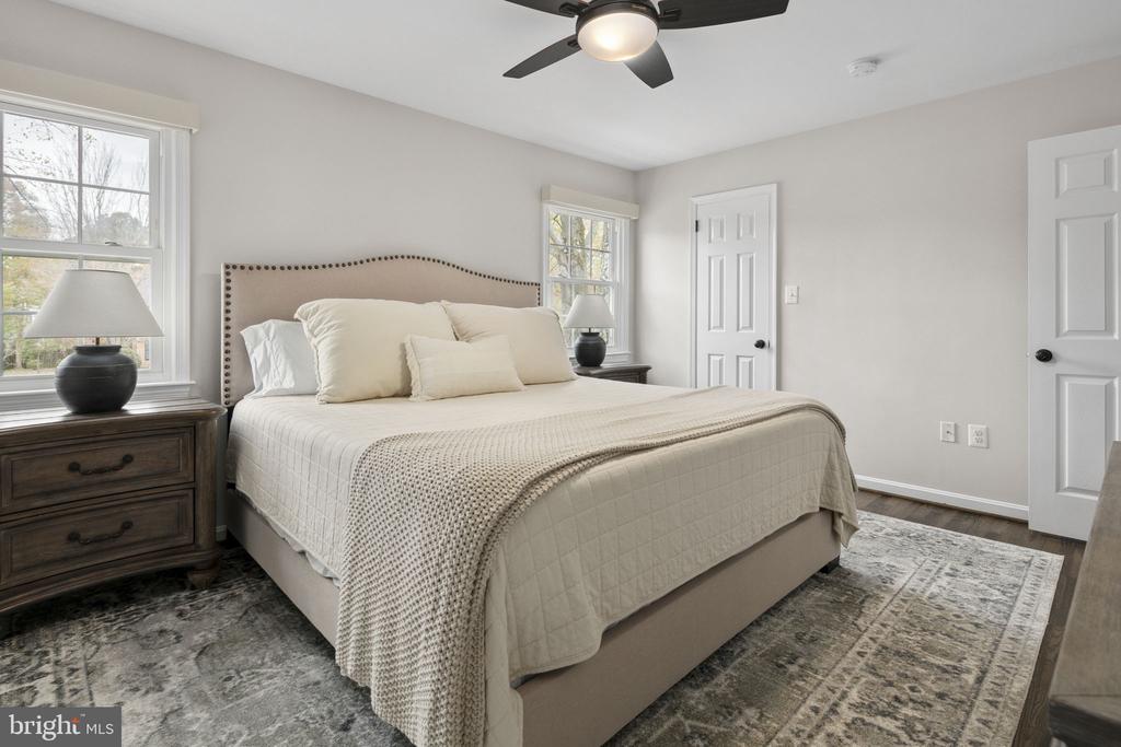 3702 CARRIAGE HOUSE COURT