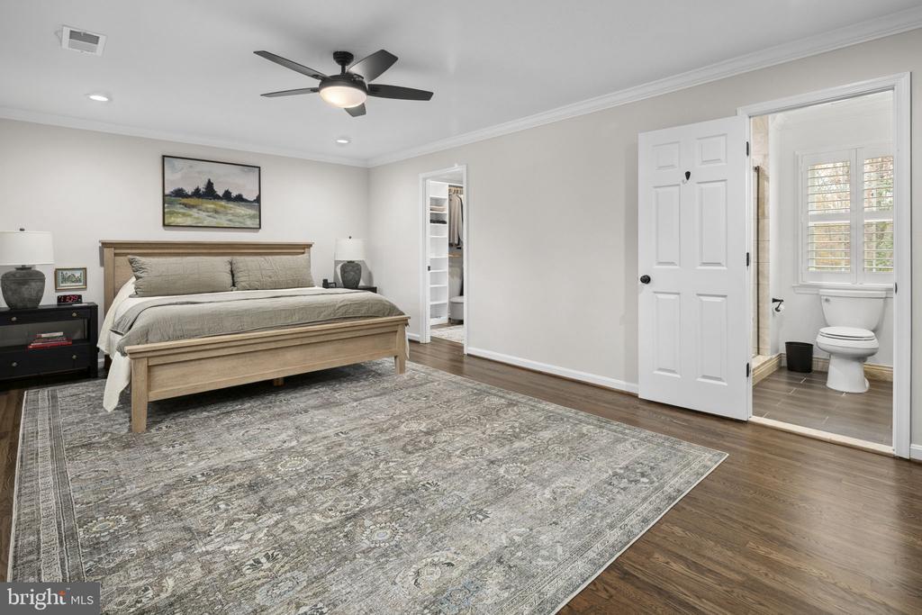 3702 CARRIAGE HOUSE COURT