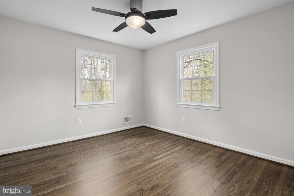 3702 CARRIAGE HOUSE COURT