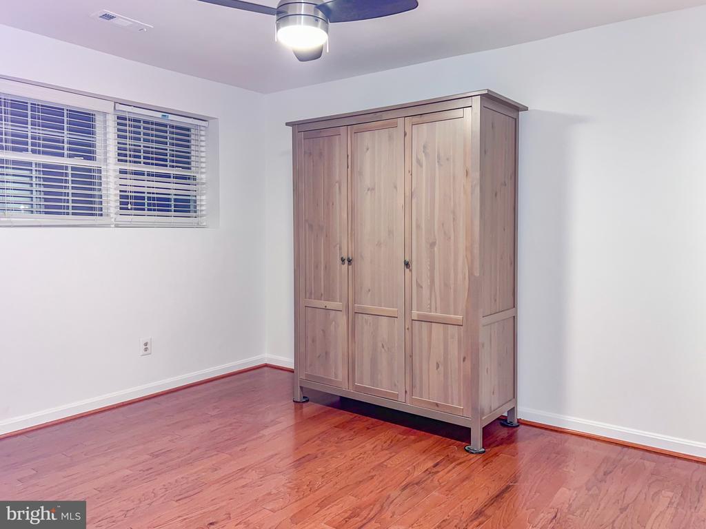5227 CANNES COURT