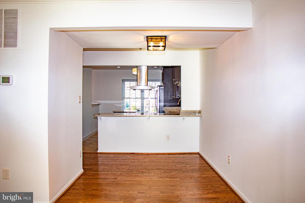 5227 CANNES COURT