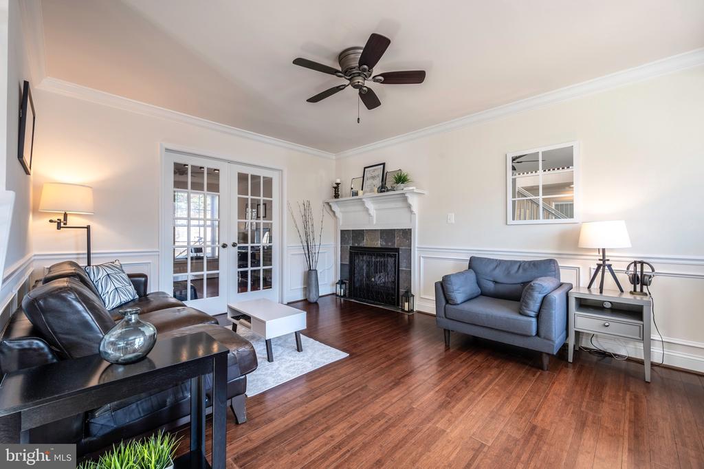 2104 SHIVER DRIVE