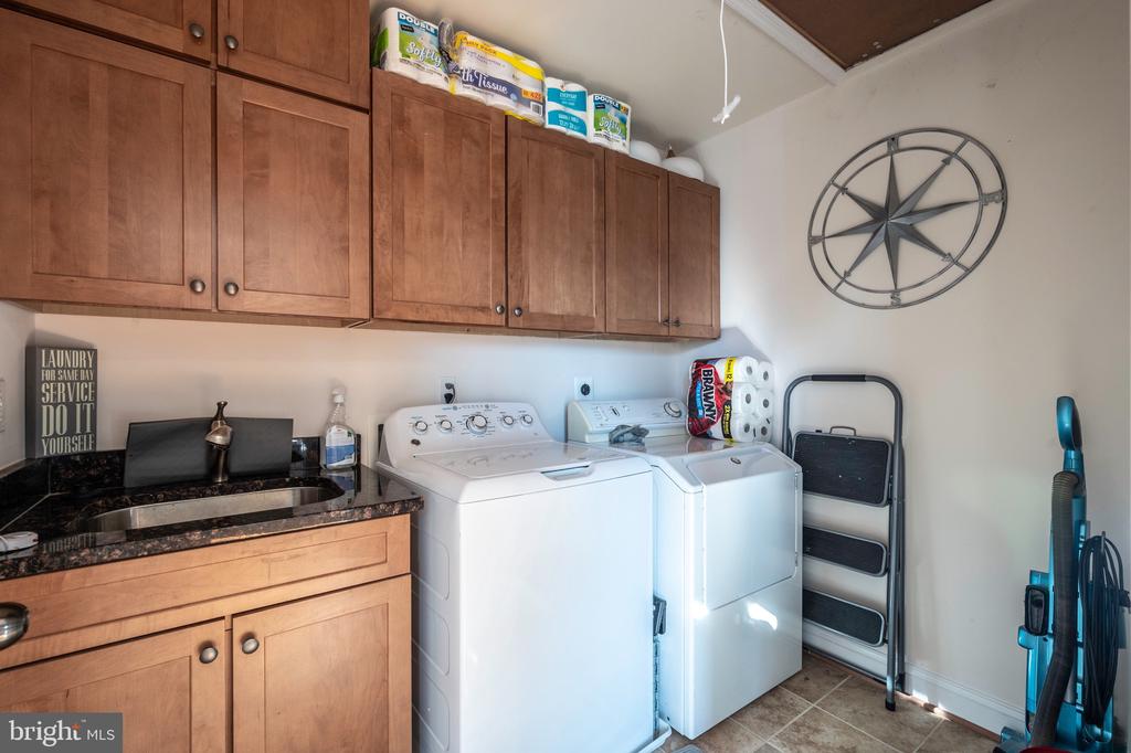 2104 SHIVER DRIVE