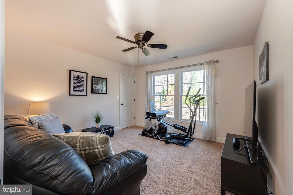 2104 SHIVER DRIVE