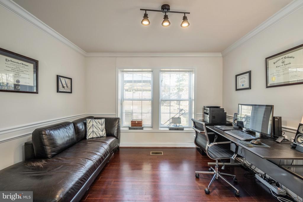 2104 SHIVER DRIVE