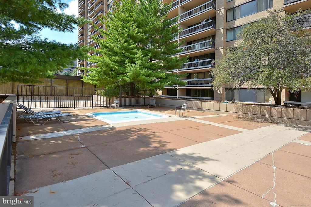 3705 S GEORGE MASON DRIVE 1913S