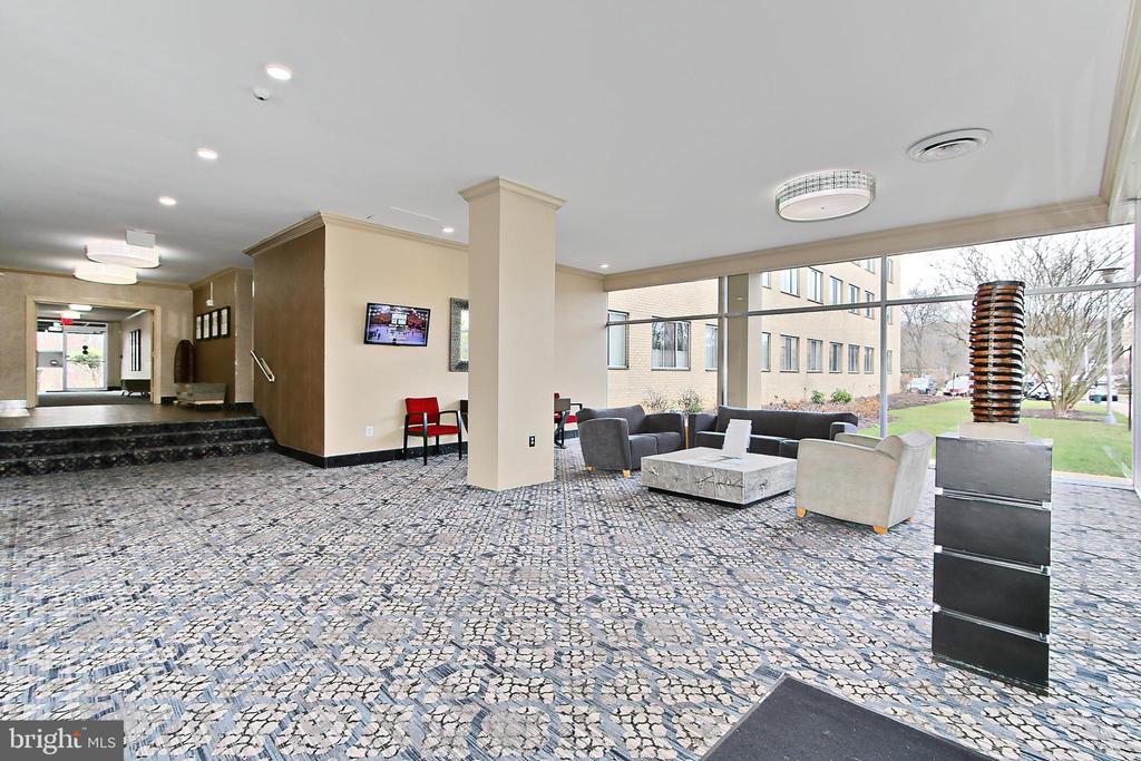 6621 WAKEFIELD DRIVE 609