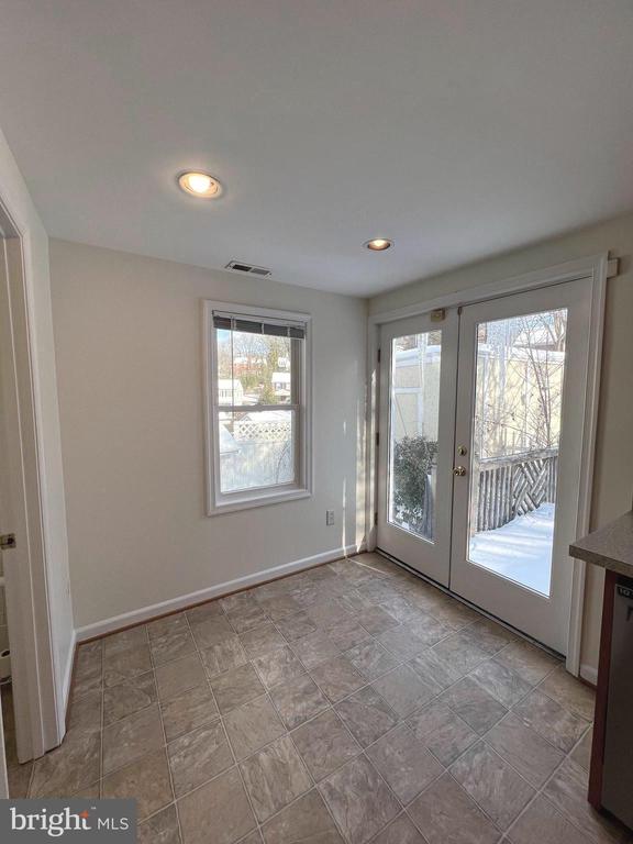 5831 EDGEHILL DRIVE