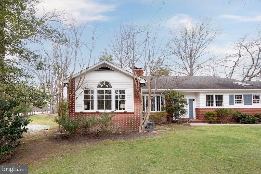 9232 FOREST HAVEN DRIVE