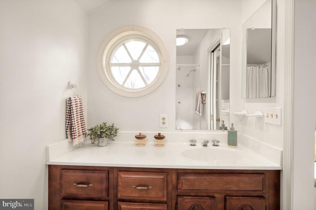9232 FOREST HAVEN DRIVE