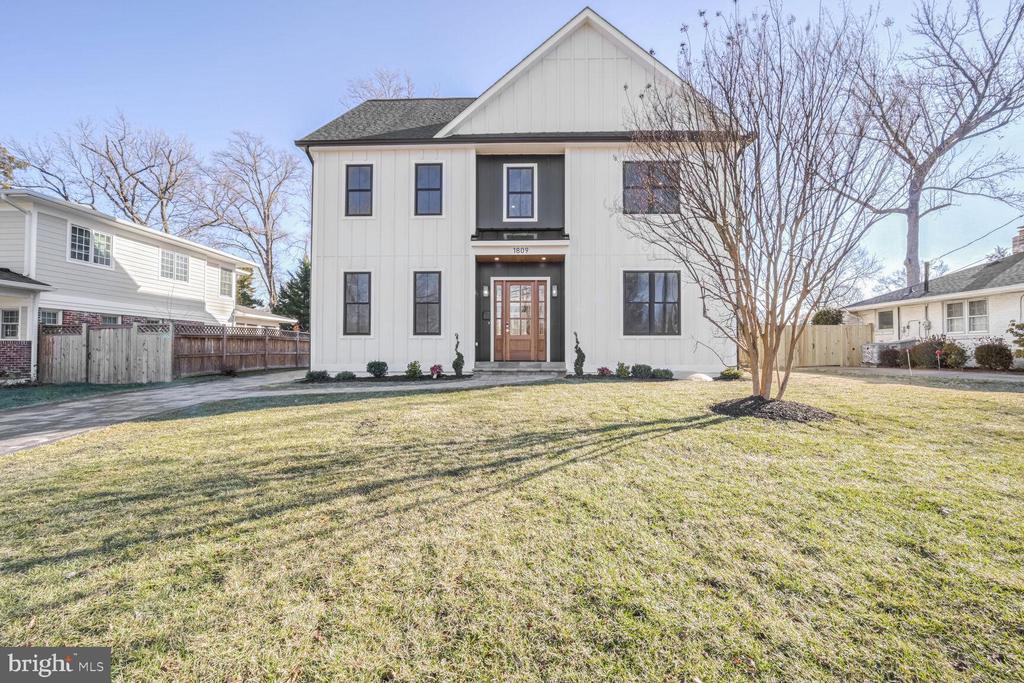 1809 SHENANDOAH ROAD