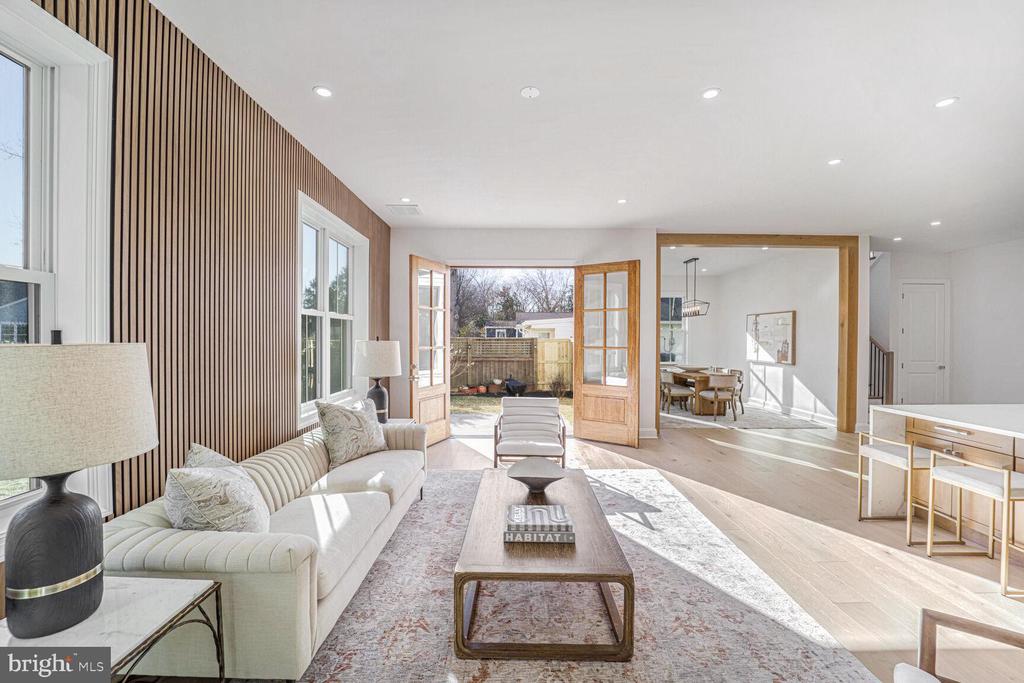 1809 SHENANDOAH ROAD