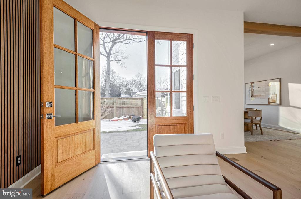 1809 SHENANDOAH ROAD