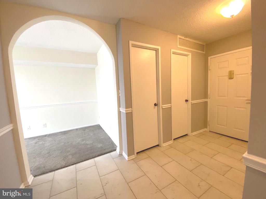5902 MOUNT EAGLE DRIVE 1102