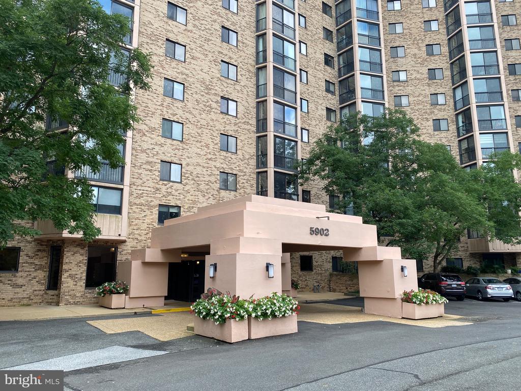 5902 MOUNT EAGLE DRIVE 1102