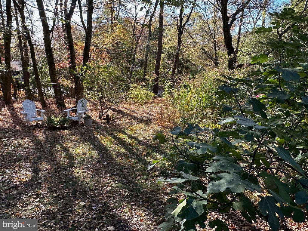 2114 WHITEOAKS DRIVE