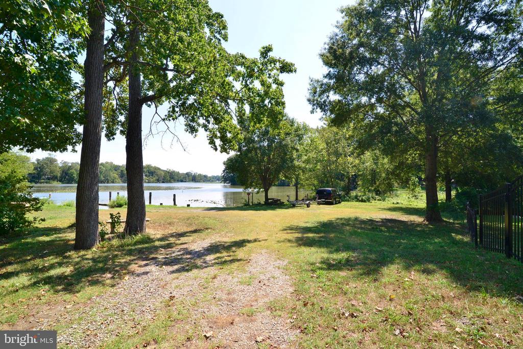 3131 WOODLAND LANE