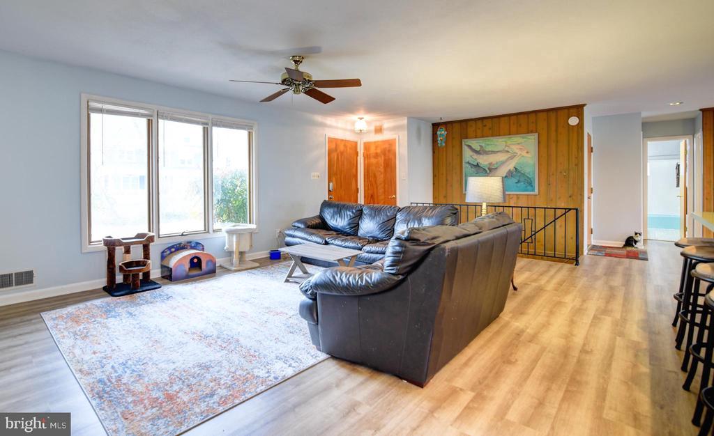 3131 WOODLAND LANE