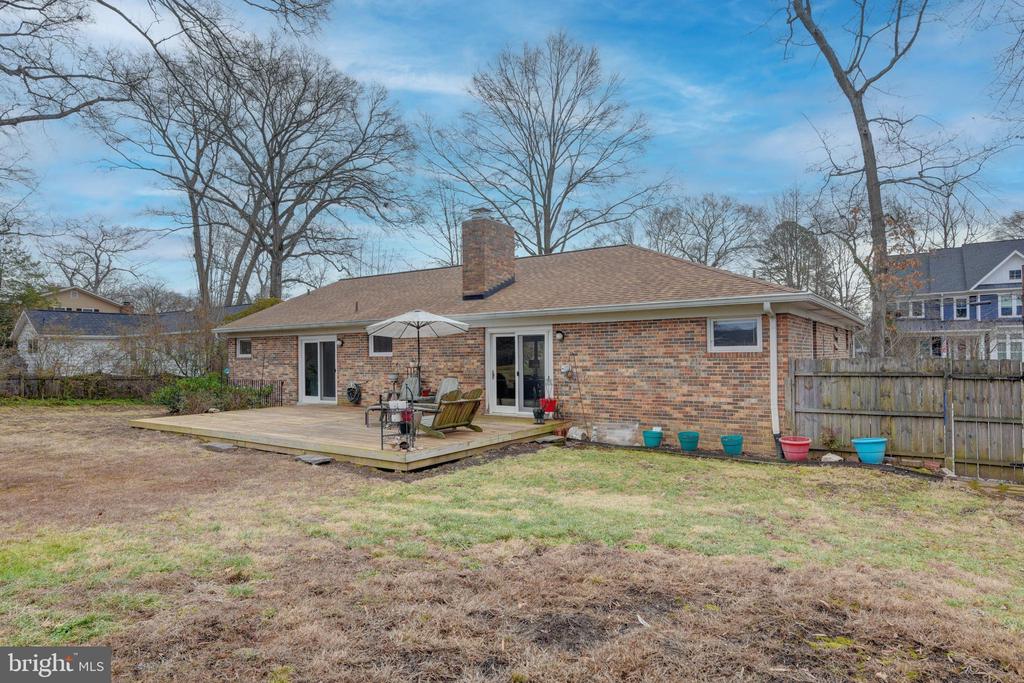 3131 WOODLAND LANE