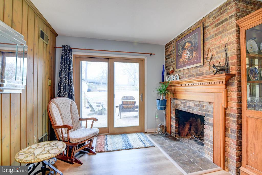 3131 WOODLAND LANE