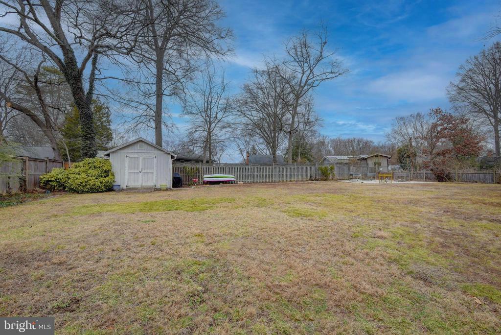 3131 WOODLAND LANE
