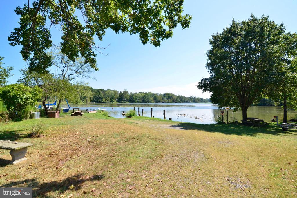 3131 WOODLAND LANE