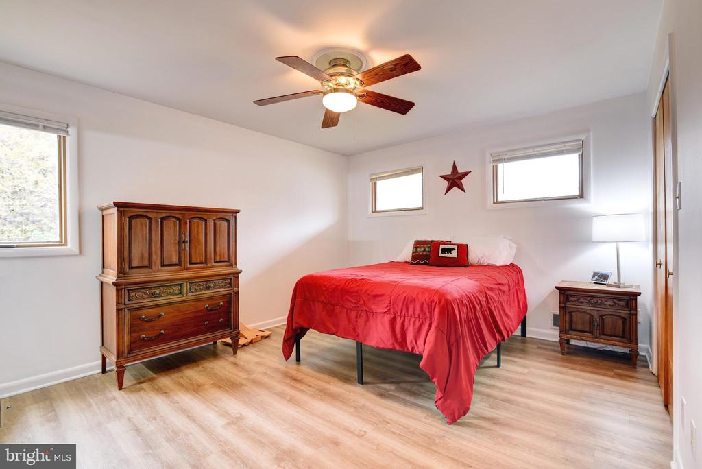 3131 WOODLAND LANE