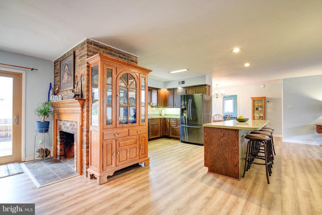 3131 WOODLAND LANE
