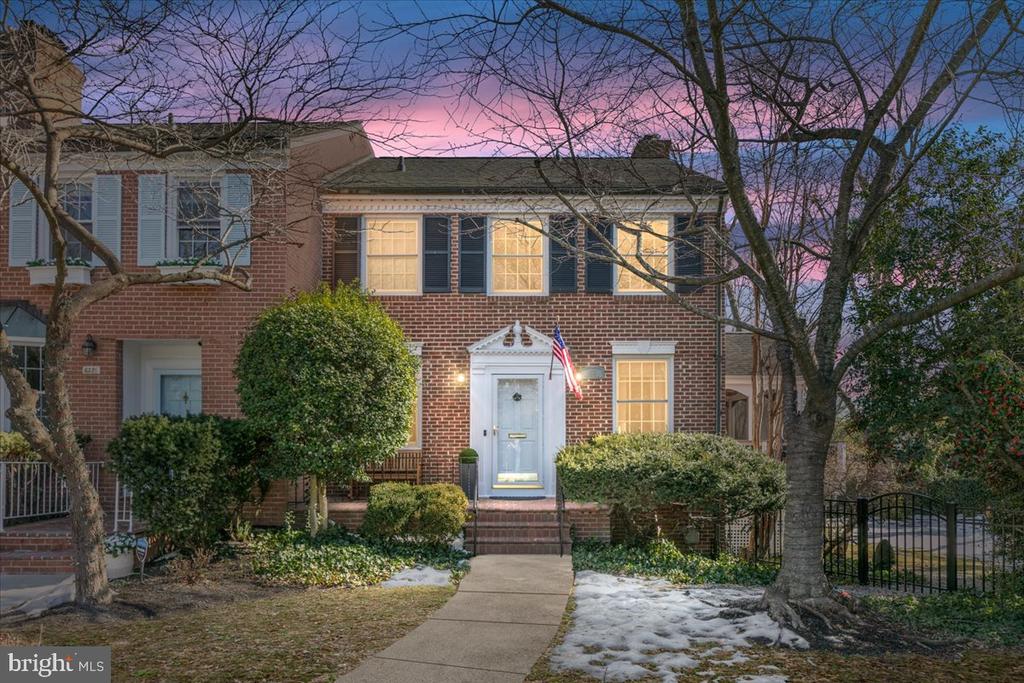 6323 OLDE TOWNE COURT