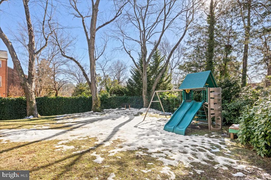 6323 OLDE TOWNE COURT