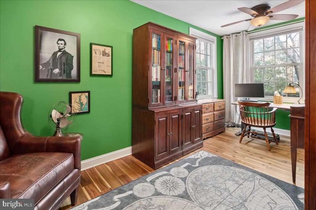 6323 OLDE TOWNE COURT