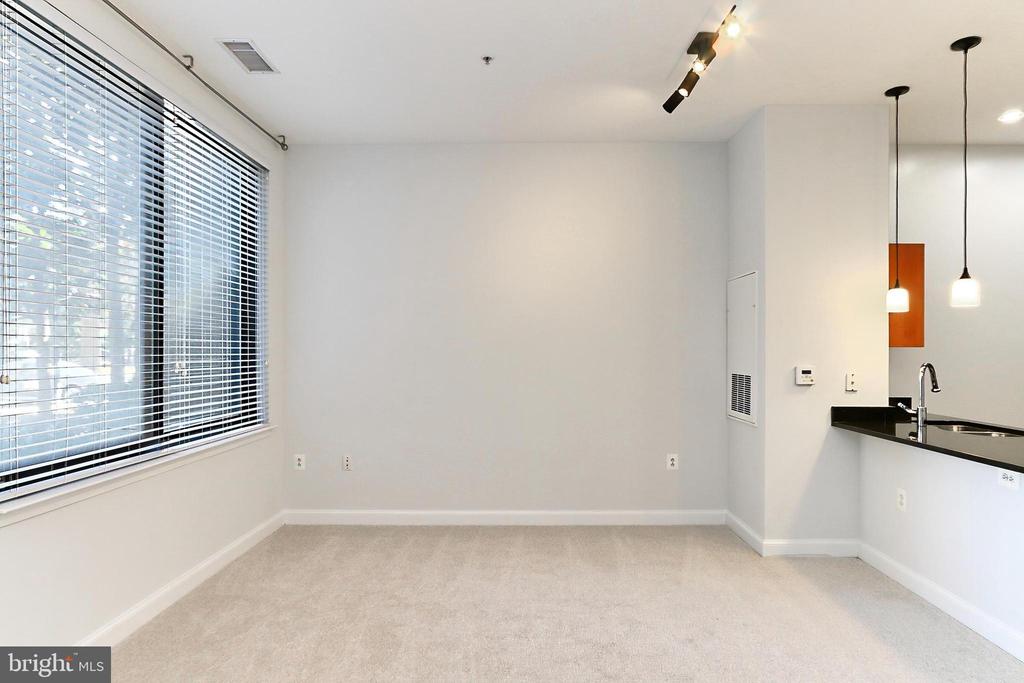 2451 MIDTOWN AVENUE 109