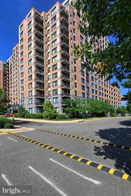 2451 MIDTOWN AVENUE 109