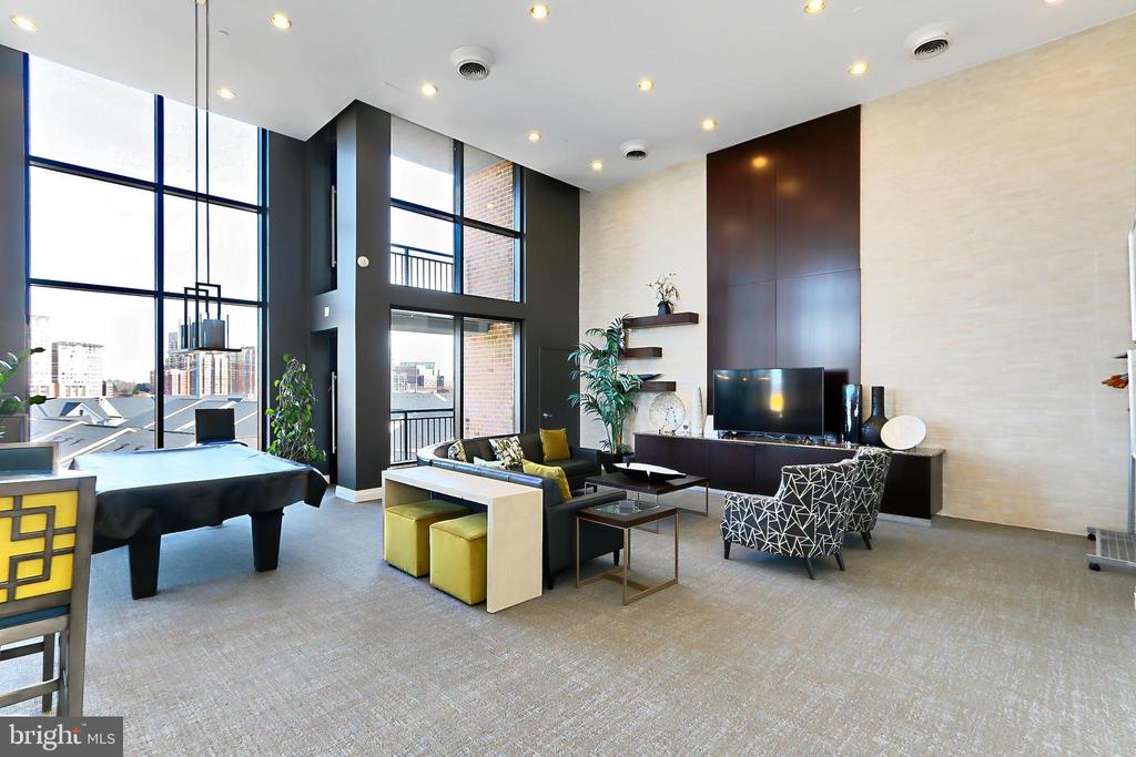 2451 MIDTOWN AVENUE 109