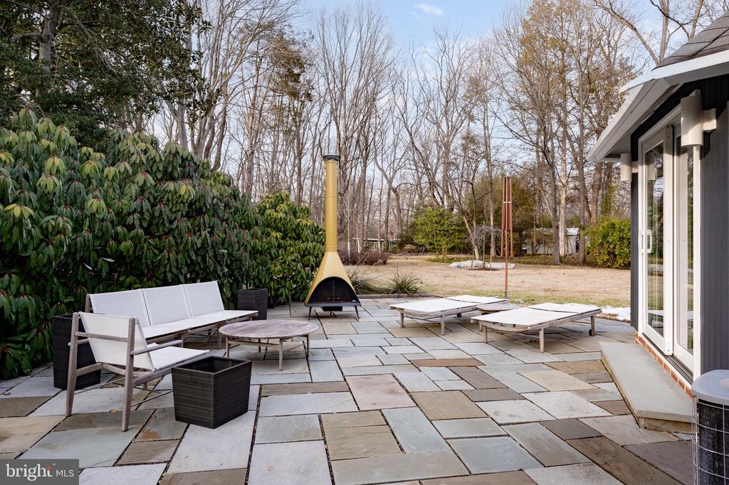 2202 POPKINS LANE