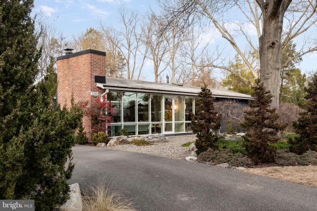 2202 POPKINS LANE