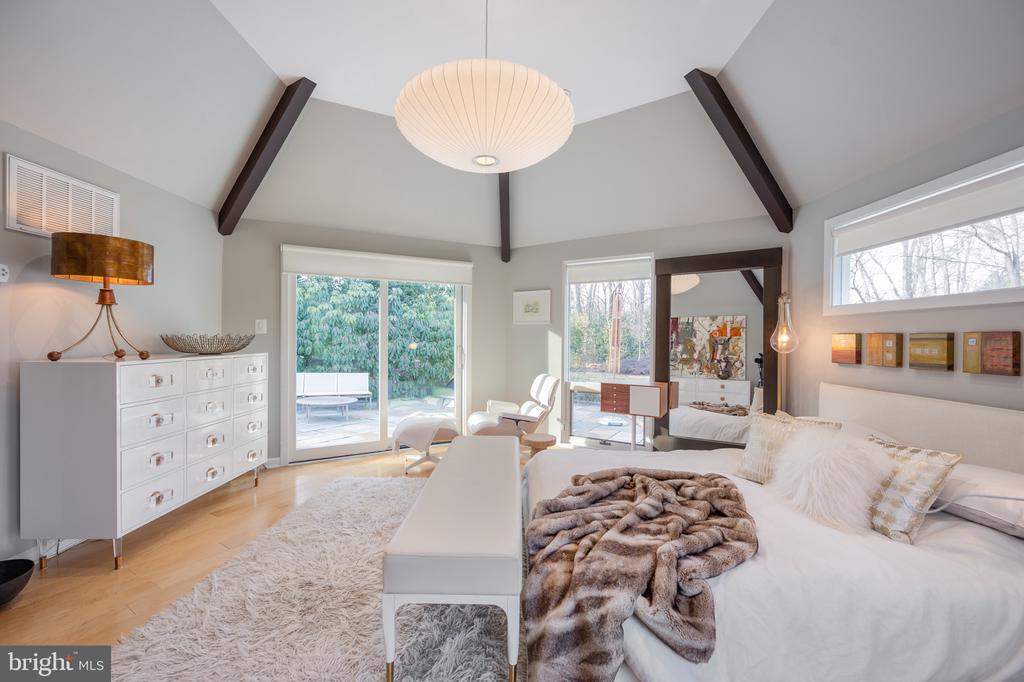 2202 POPKINS LANE