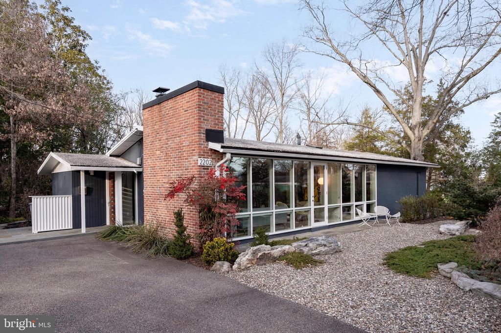 2202 POPKINS LANE