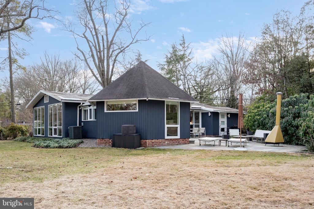 2202 POPKINS LANE