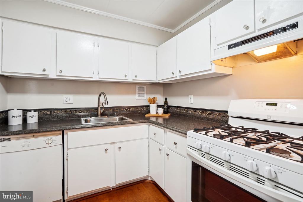 2634 WAGON DRIVE 281