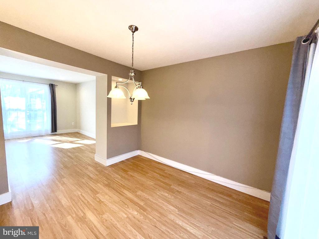 5817 WOOD POPPY COURT