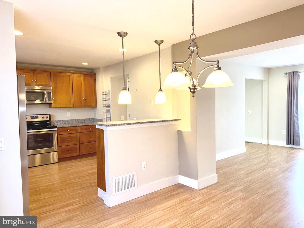 5817 WOOD POPPY COURT