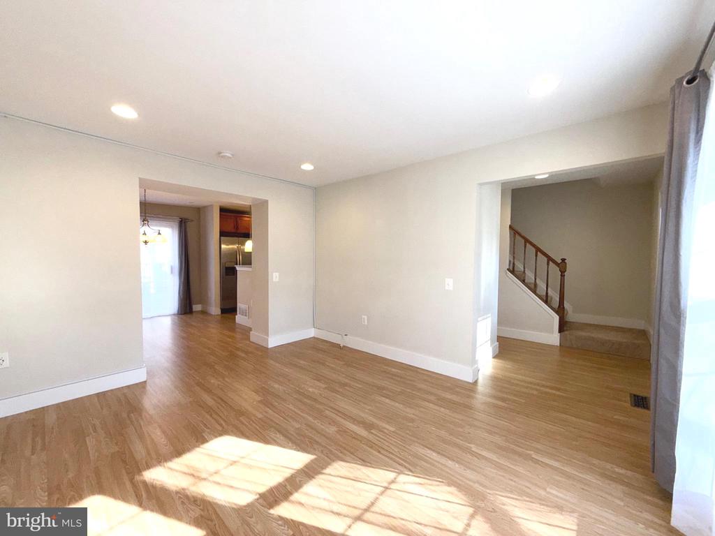 5817 WOOD POPPY COURT