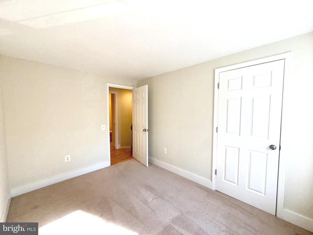5817 WOOD POPPY COURT
