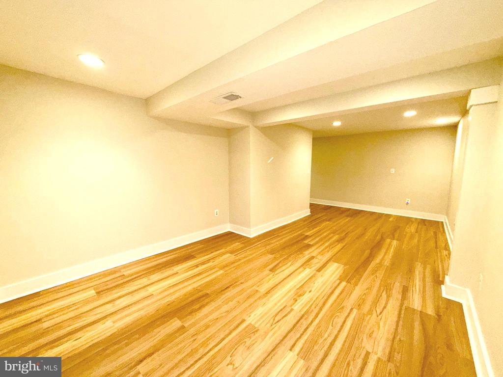5817 WOOD POPPY COURT