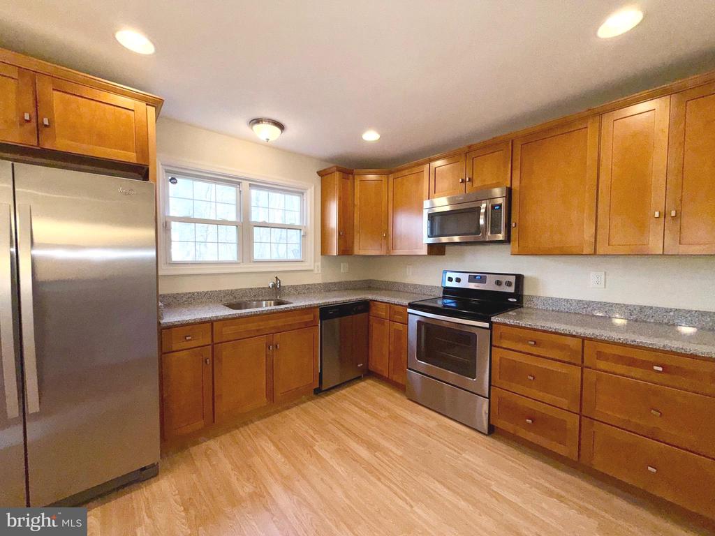 5817 WOOD POPPY COURT