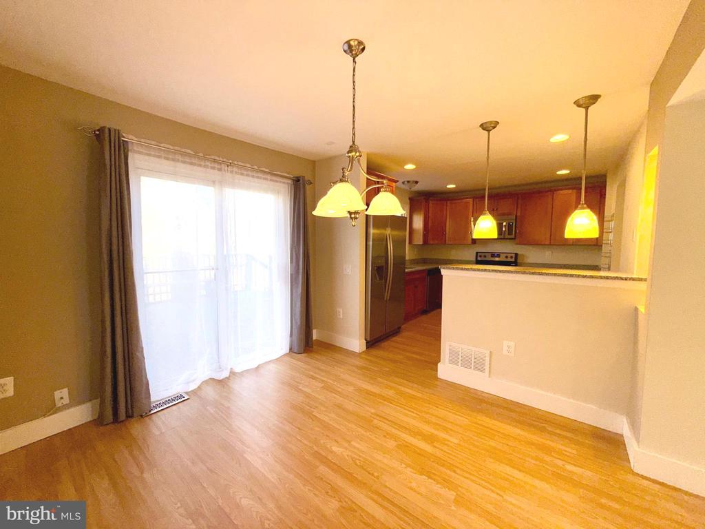 5817 WOOD POPPY COURT