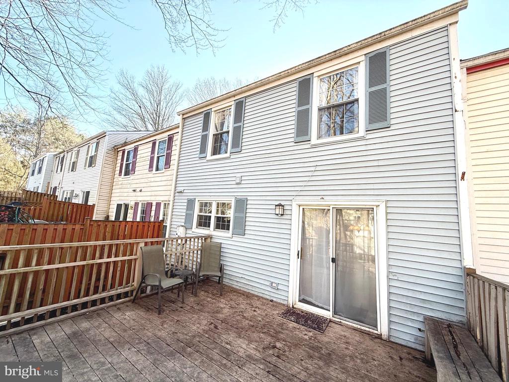 5817 WOOD POPPY COURT