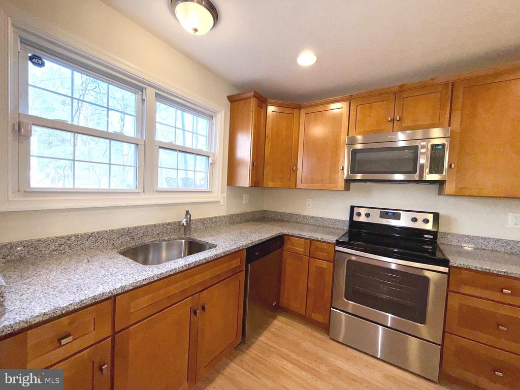 5817 WOOD POPPY COURT